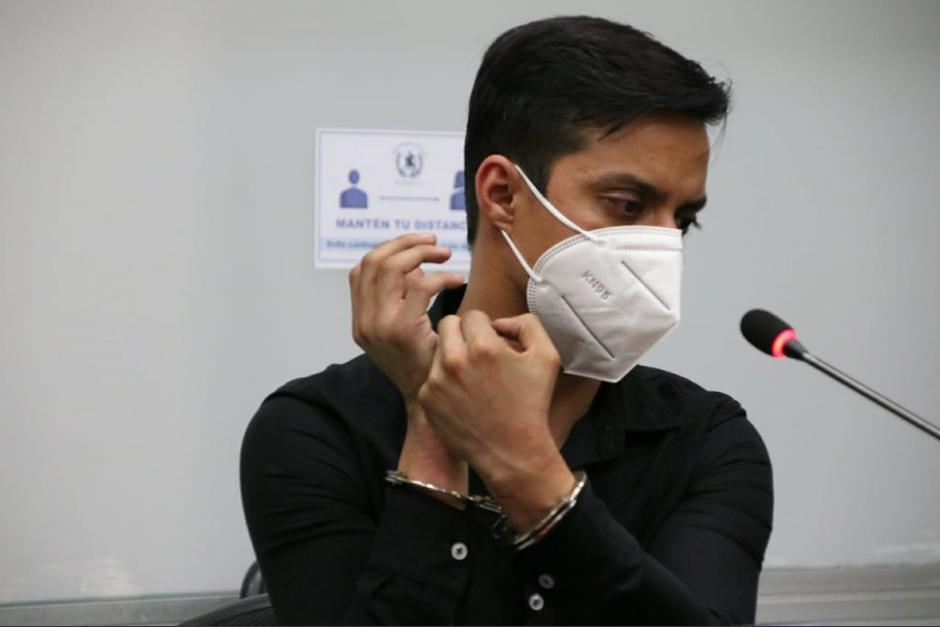 El periodista Sonny Figueroa fue capturado por agentes de la PNC, quienes argumentaron que los quiso sobornas. (Foto: Archivo/Soy502)