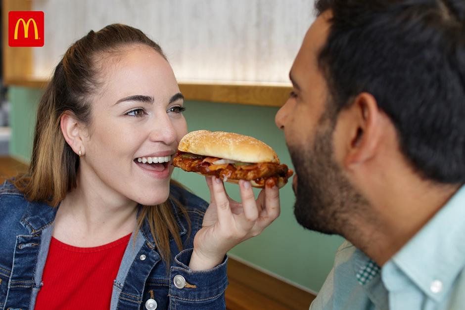 Lleg&oacute; RIBiembre, el mes de McRib. (Imagen cortes&iacute;a: McDonald&acute;s)