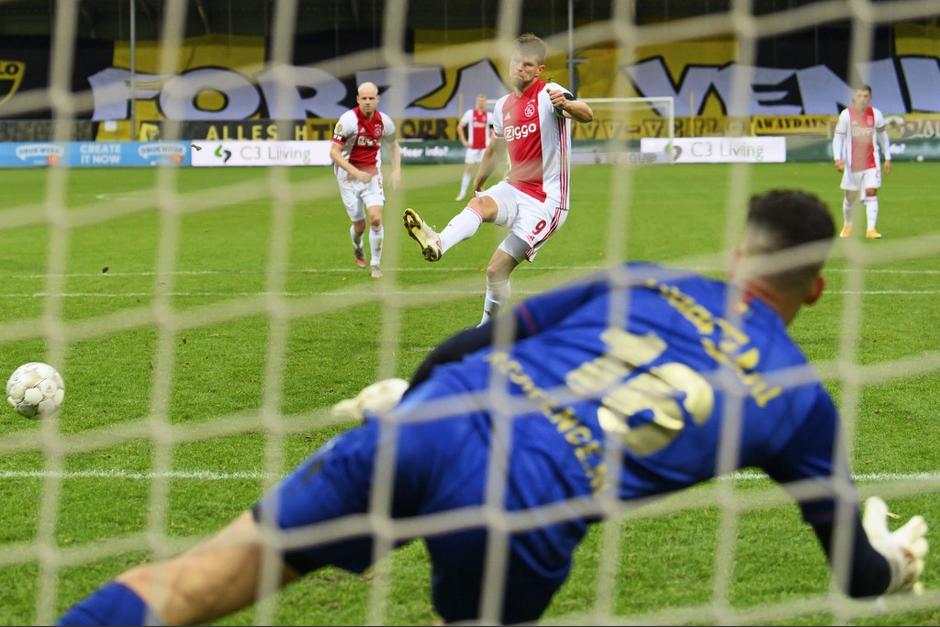El cuadro de Amsterdam no tuvo piedad del VVV Venlo con la aplastante goleada propinada este s&aacute;bado. (Foto: AFP)