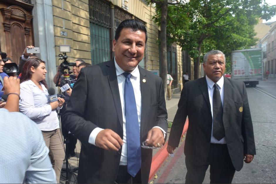 Los militares retirados exigen la aprobación de una ley presentada por el exdiputado Ernesto Galdámez, prófugo de la juesticia. (Foto: Archivo/Soy502)