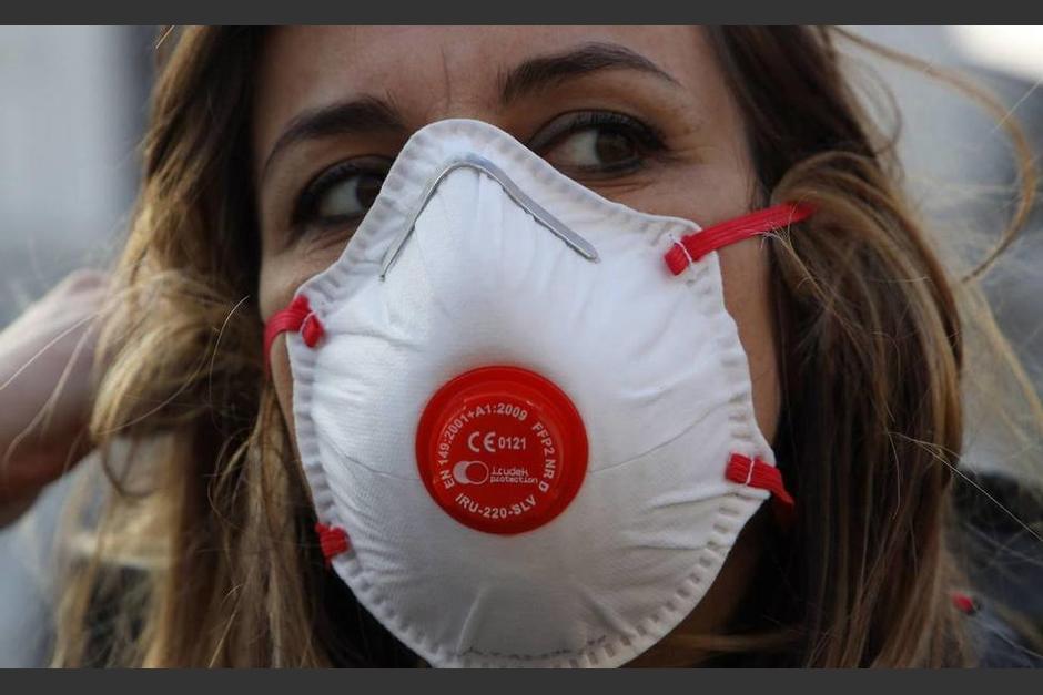 El experimento muestra que gotas muy peque&ntilde;as pueden escapar del interior de las mascarillas con v&aacute;lvula. (Foto: Cope)