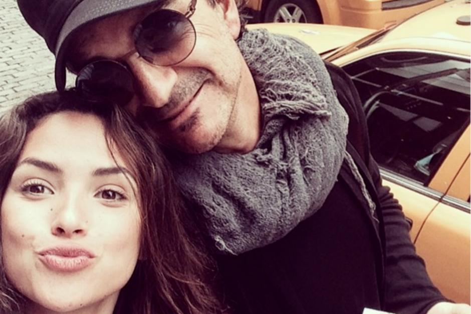 Salieron a luz fotos inéditas donde Ricardo Arjona aparece junto a su hija en su boda. (Foto: Instagram)