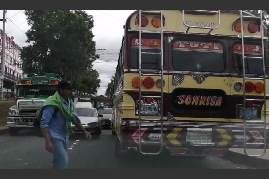 Las camionetas que provienen del occidente deber&aacute;n cumplir con todas las medidas para que puedan transportar pasajeros, entre ellas, no sobrecargar la unidad. (Foto: Archivo)