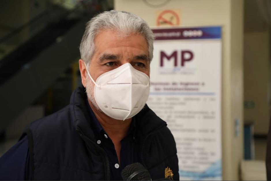 El presidente de la junta directiva del IGSS, Carlos Contreras, acudió al MP. (Foto: Comunicación Social IGSS)&nbsp;