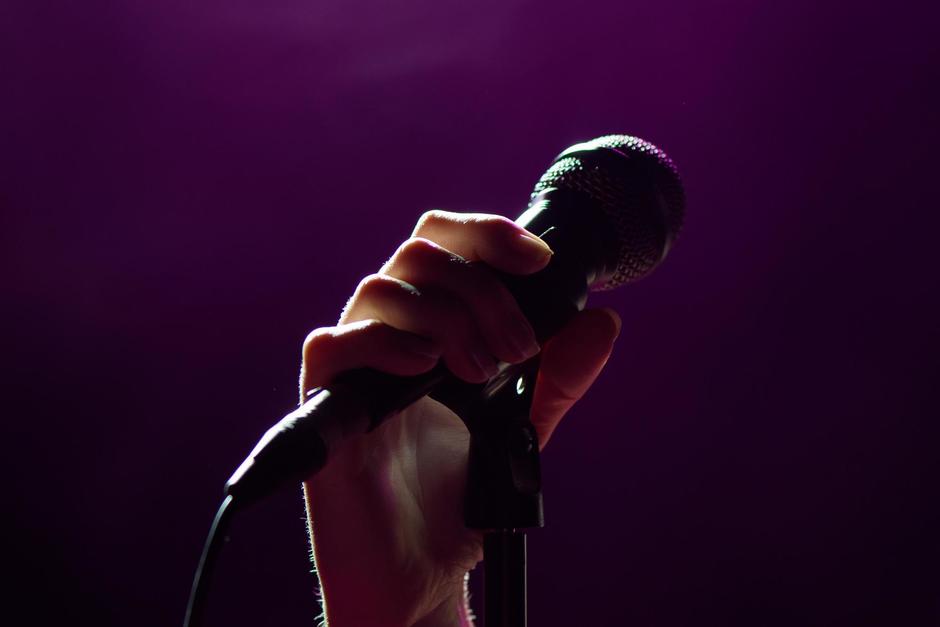 El pequeño Héctor Gabriel interpretó "Fronteras" de Gaby Moreno para celebrar a Guatemala. (Imagen con fines ilustrativos. Foto: Shutterstock)