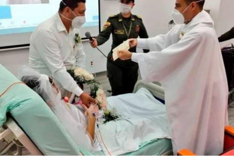 La pareja se cas&oacute; el fin de semana pasado en el Hospital Universitario de Santander, Bucaramanga. El domingo por la noche, ella muri&oacute; de c&aacute;ncer. (Foto: Infobae)
