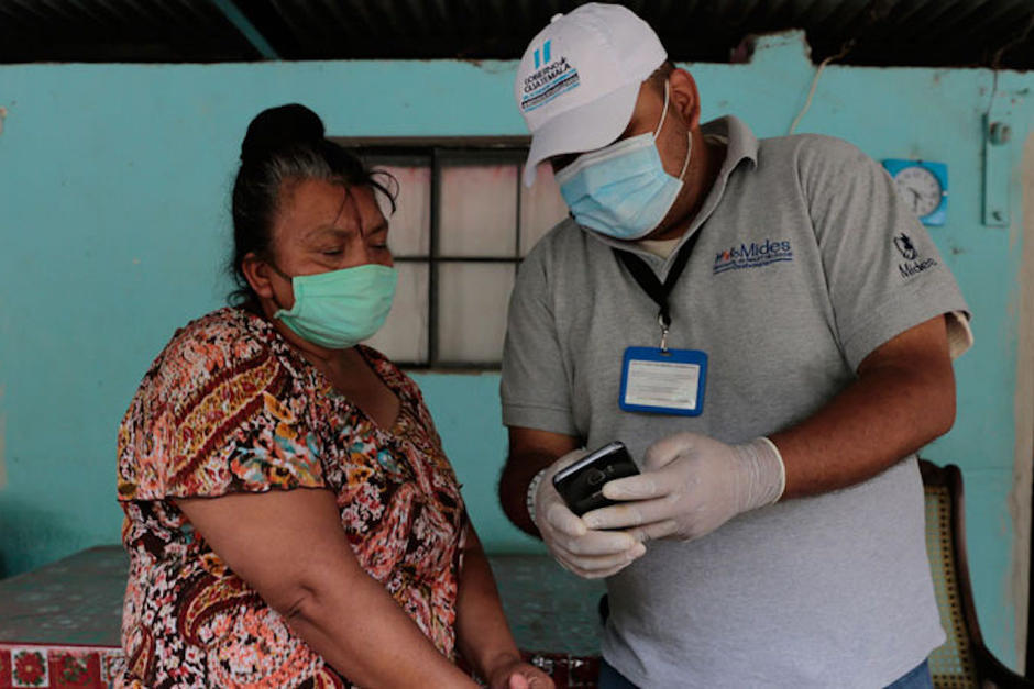 El Congreso ordenó incluir como beneficiarios del Bono Familia a las personas que no cuentan con energía eléctrica. (Foto: Presidencia)