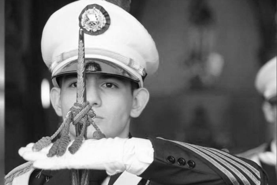 El padre del menor compartió un emotivo mensaje en sus redes sociales. (Foto: Wicho Berdúo Rivas/Facebook)