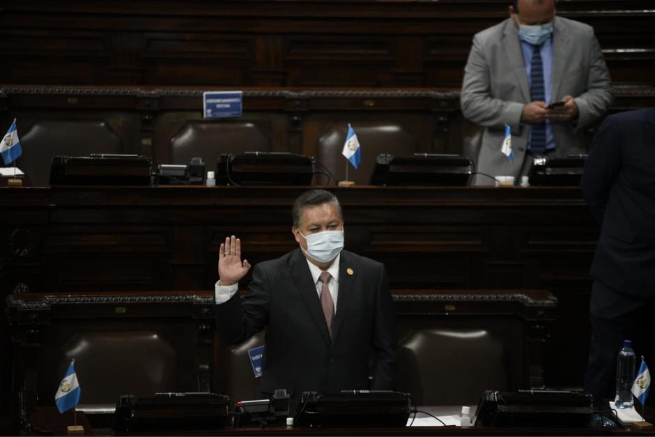 La interpelación al ministro de Desarrollo Social tuvo pocos avances este jueves. (Foto: Wilder López/Soy502)