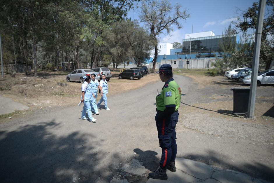 El viceministro de Hospitales, Francisco Coma, justificó la destitución del director del Hospital de Villa Nueva. (Foto: Archivo/Soy502)