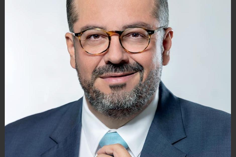 El ministro de Cultura, Felipe Aguilar, fue internado en un hospital privado por complicaciones con el Covid-19. (Foto: Facebook Felipe Aguilar)