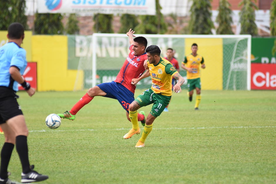 Guastatoya recibi&oacute; a Municipal en la jornada 7. (Foto: Nuestro Diario)