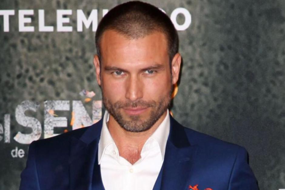 Rafael Amaya reapareci&oacute; en una transmisi&oacute;n en vivo realizada por Roberto Tapia. El actor de "El Se&ntilde;or de los cielos" habl&oacute; de su vida y su trabajo. (Foto: Archivo/Soy502)