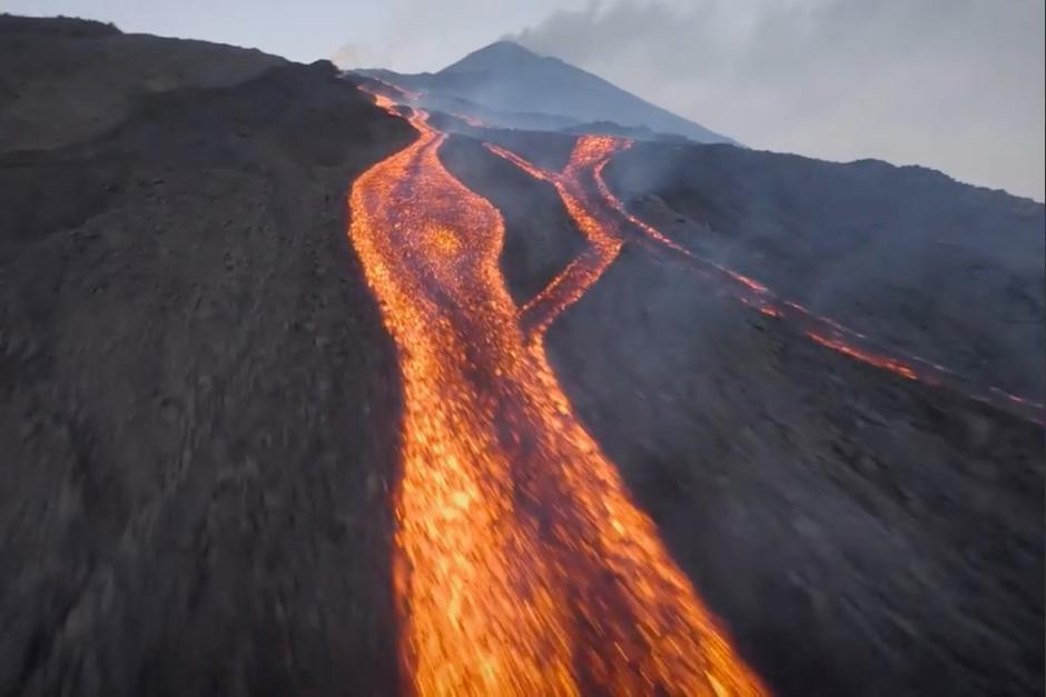 El video de la lava del volc&aacute;n Pacaya se ha hecho viral. (Foto: Captura video)&nbsp;