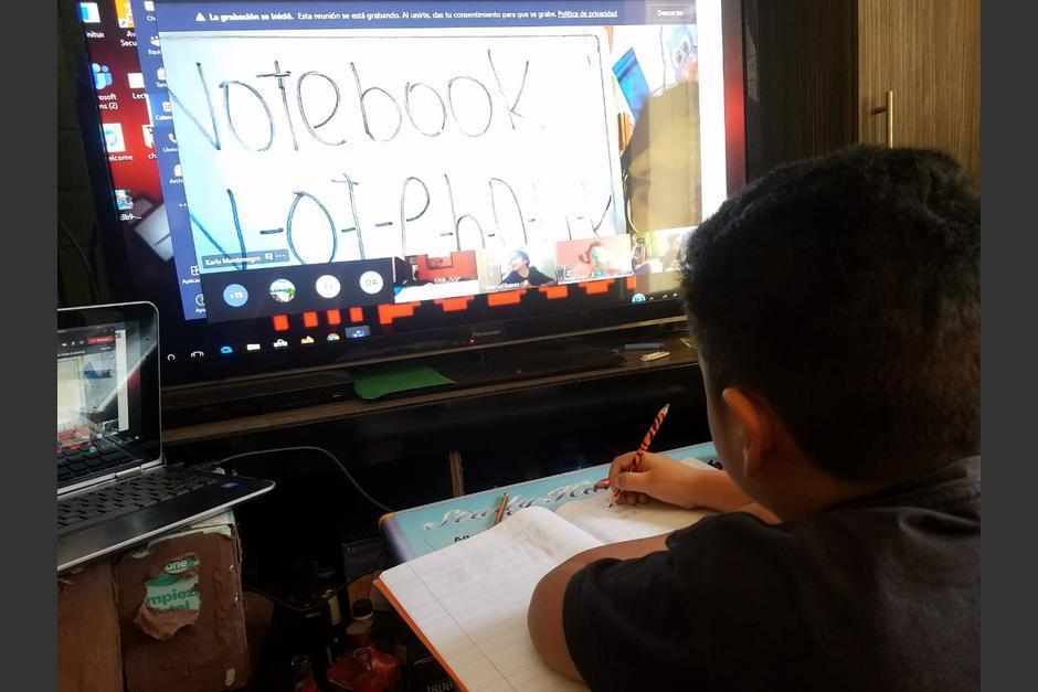Desde que inici&oacute; la pandemia, los menores han recibido su educaci&oacute;n v&iacute;a electr&oacute;nica para evitar la propagaci&oacute;n del Covid-19. (Foto: Archivo/Soy502)