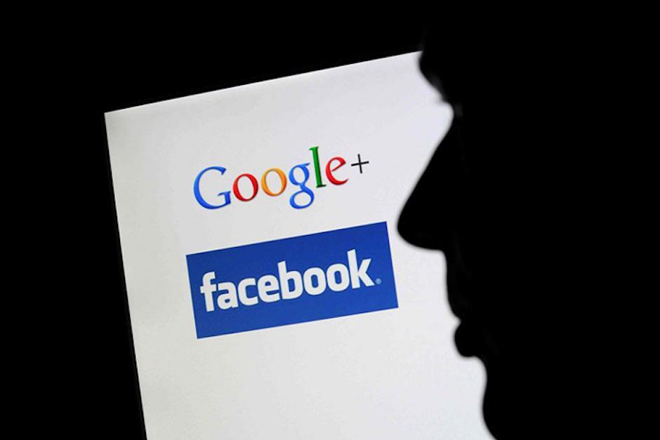Google y Facebook enfrentan demandas de m&aacute;s de 100 peri&oacute;dicos estadounidenses. (Foto:&nbsp;PC World)