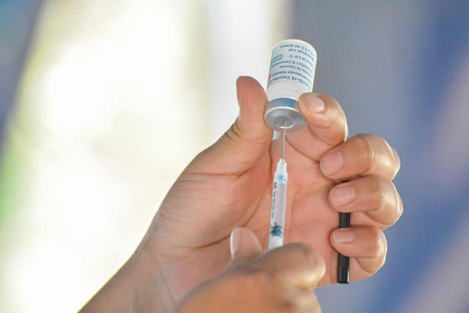 Según los registros del Mineduc, son 250 mil docentes los que podrán optar a la vacunación contra el Covid-19. (Foto: Ministerio de Salud)