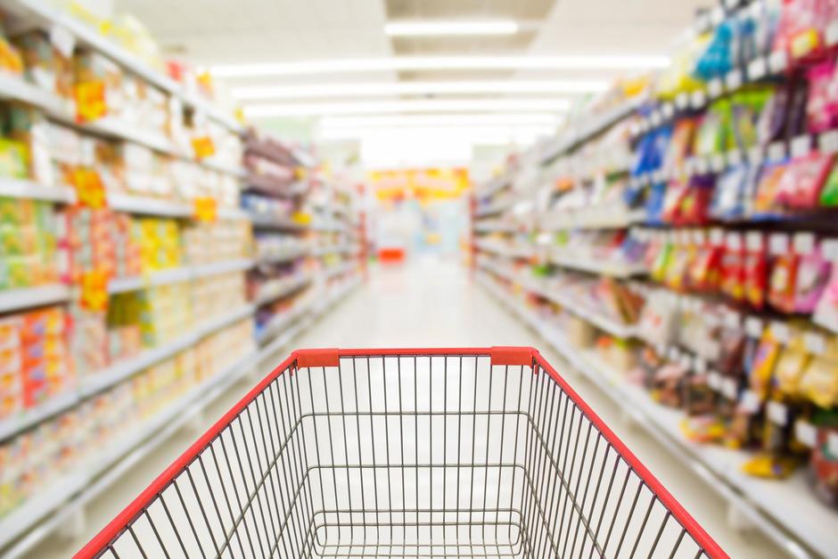 El Ministerio de Salud actualizó las restricciones de Covid-19 para centros comerciales, mercados, supermercados, restaurantes y centros nocturnos. (Foto: Shutterstock)