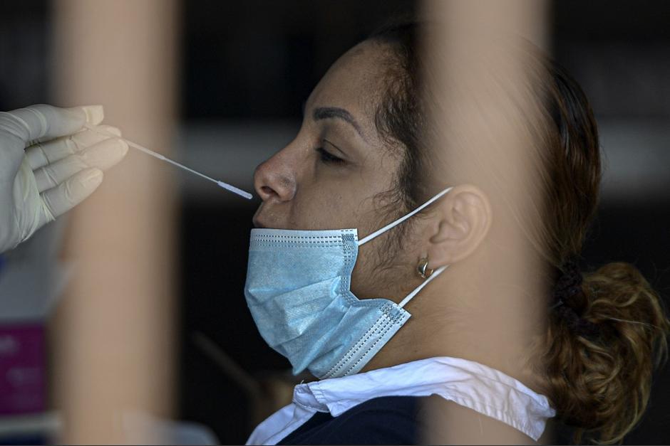 En las últimas 24 horas se registran más de 4 mil nuevos casos de Covid-19. (Foto: AFP)