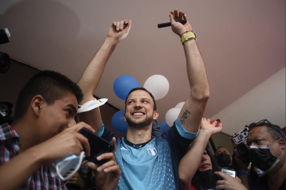 Tras una extensa jornada a su arribo a Guatemala, Kevin Cordón finalmente llegó a La Unión en Zacapa. (Foto: Wilder López/Soy502)&nbsp;