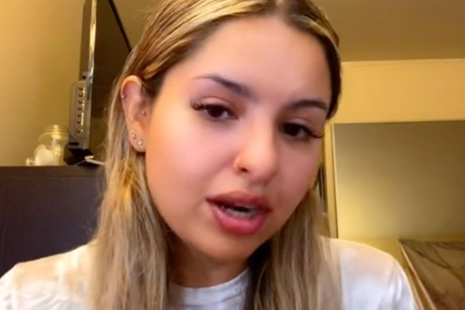 La mujer descubri&oacute; la infidelidad de su novio busc&aacute;ndolo en Google. (Foto: Oficial)