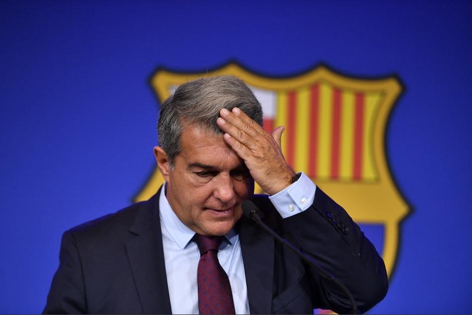 Joan Laporta culpó a LaLiga de no poder contar con Messi para la próxima temporada. (Foto: AFP)