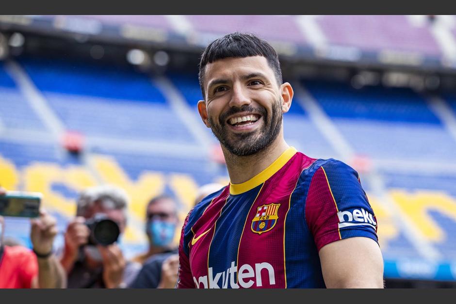 El Kun Ag&uuml;ero firm&oacute; esta temporada con el Barcelona, pero desea abandonar. (Foto: FC Barcelona)
