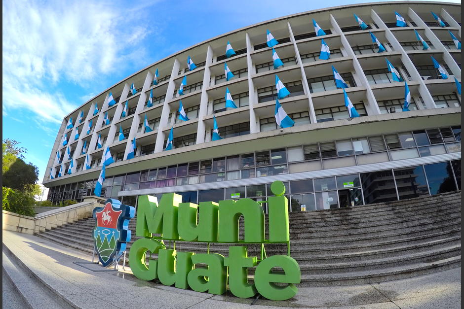 El edificio municipal permanecer&aacute; cerrado el lunes 16, debido al feriado del 15 de agosto. (Foto: Fredy Hern&aacute;ndez/Soy502)