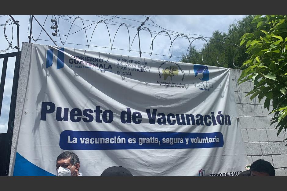 El puesto de vacunación Alida España no atendió a ciudadanos que no se inmunizaron ahí para la primera dosis. (Foto: cortesía)&nbsp;