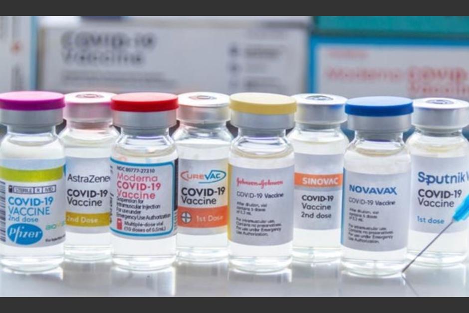 &nbsp;Hasta el momento expertos aseguran que es efectivo mezclar vacunas AstraZeneca con Pfizer. (Foto: Deposit Photos)