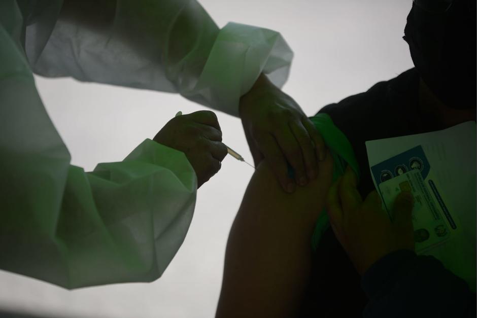 Estos son los pasos que debes realizar para registrarte para la vacunación contra el covid-19. (Foto: Wilder López/Soy502)