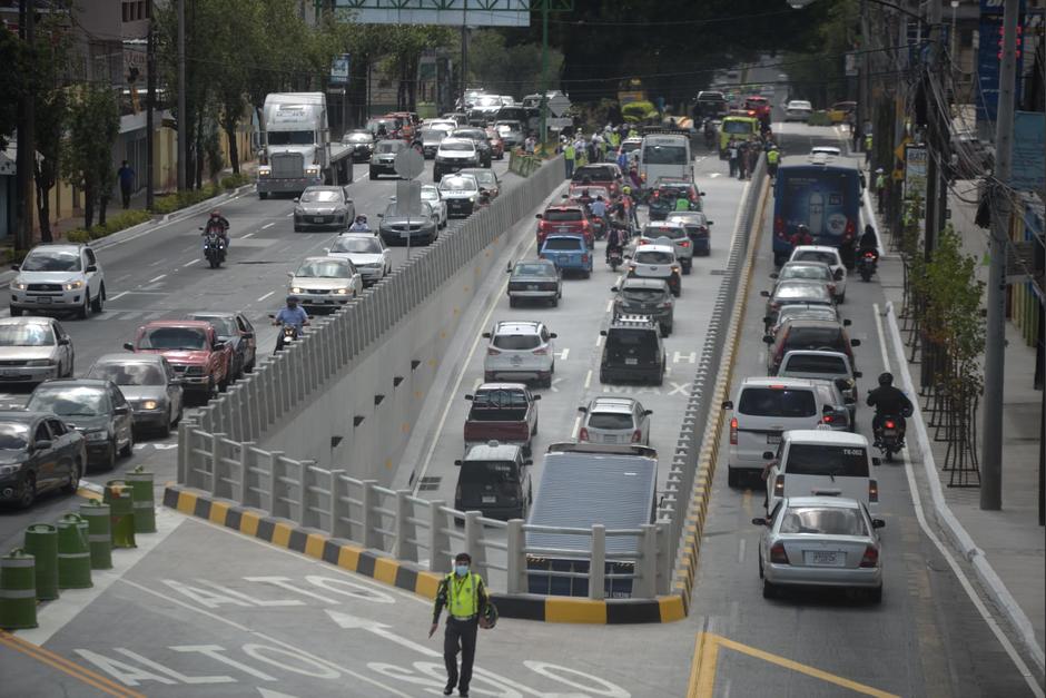 El paso a desnivel fue inaugurado hace una semana en la zona 6. (Foto: Wilder L&oacute;pez/Soy502)&nbsp;