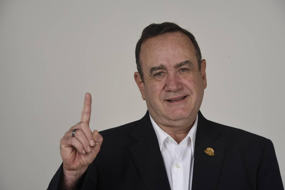 Alejandro Giammattei estuvo privado de libertad 10 meses y una sentencia de la Corte de Constitucionalidad confirm&oacute; el cierre del proceso penal en su contra. (Foto: archivo/Soy502)&nbsp;