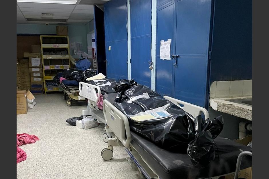 El número de fallecidos en los hospitales se ha incrementado debido a la falta de espacio y medicamentos. (Foto: Archivo/Soy502)