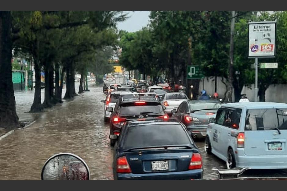 Las lluvias han provocado el colapso de las calles de la ciudad con varias inundaciones. (Foto: archivo/Soy502)