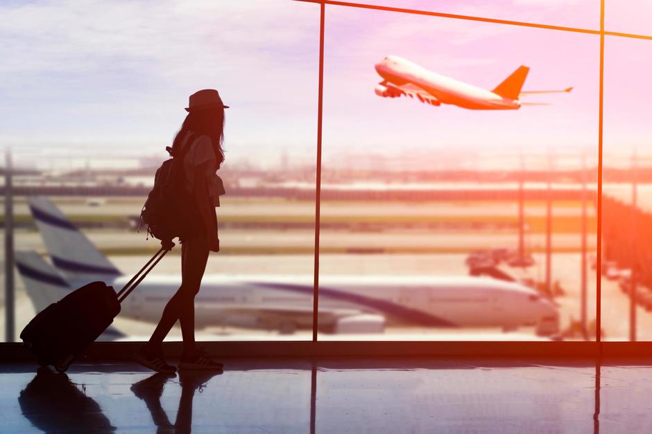 Estados Unidos implementó nuevas medidas para viajeros extranjeros. (Foto: Shutterstock)