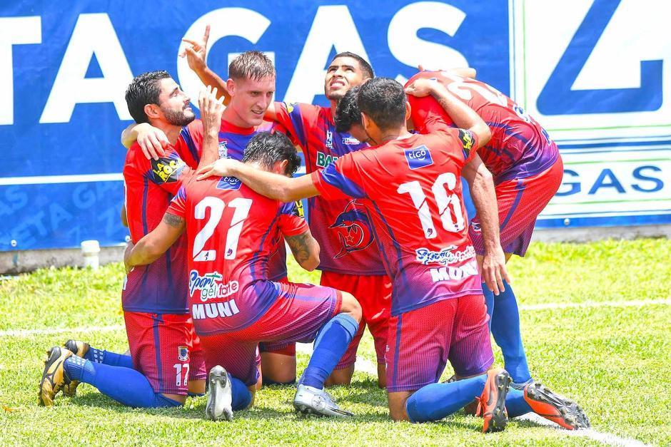 El Deportivo Iztapa marc&oacute; una remontada &eacute;pica frente a Cob&aacute;n Imperial. (Foto: Archivo/ Soy502)