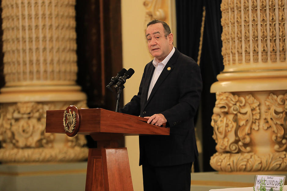 El presidente Alejandro Giammattei participó en la conmemoración del Día Internacional contra la Corrupción en el Palacio de Gobierno. (Foto: Presidencia)