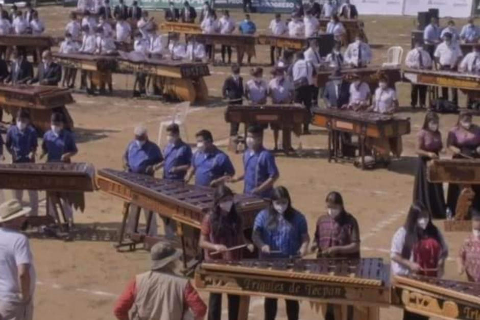 Guatemala logró el record Guiness por el evento de marimba con más músicos. (Foto: Banrural/En vivo)