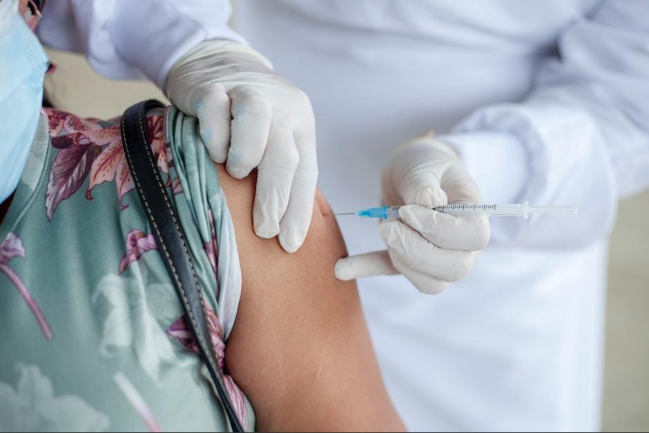 Ecuador comenzó este viernes a implementar la vacunación anticovid obligatoria a partir de los cinco años. (Foto ilustrativa:&nbsp;www.caf.com)