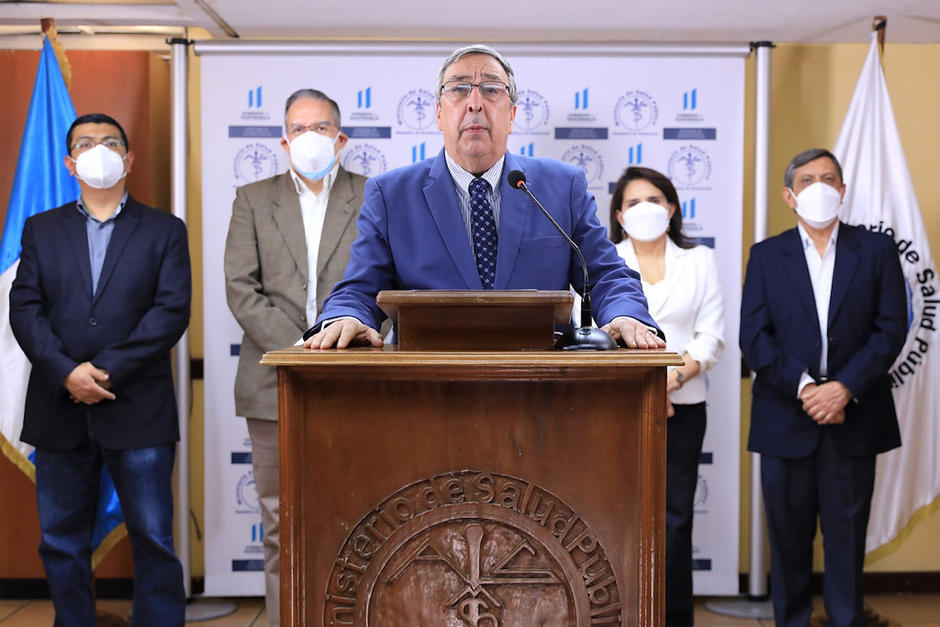 Autoridades del Ministerio de Salud realizaron un mensaje a la nación. (Foto: Presidencia)