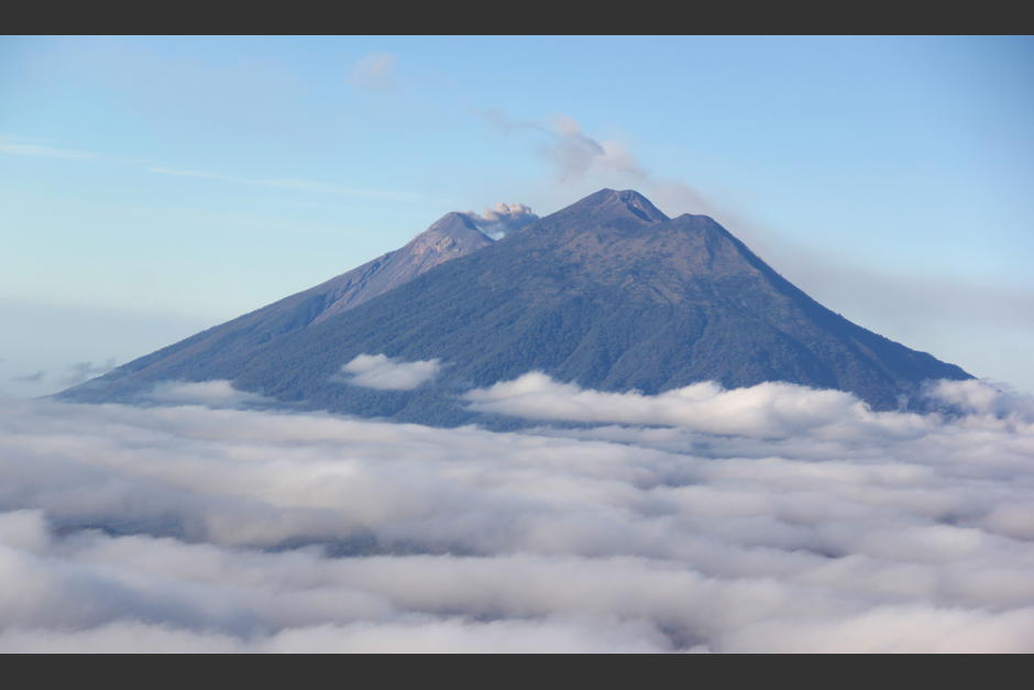 Las autoridades de Acatenango recomiendan a los visitantes tener precauci&oacute;n al ascenso al cono volc&aacute;nico. (Foto: Fredy Hern&aacute;ndez/Soy502)