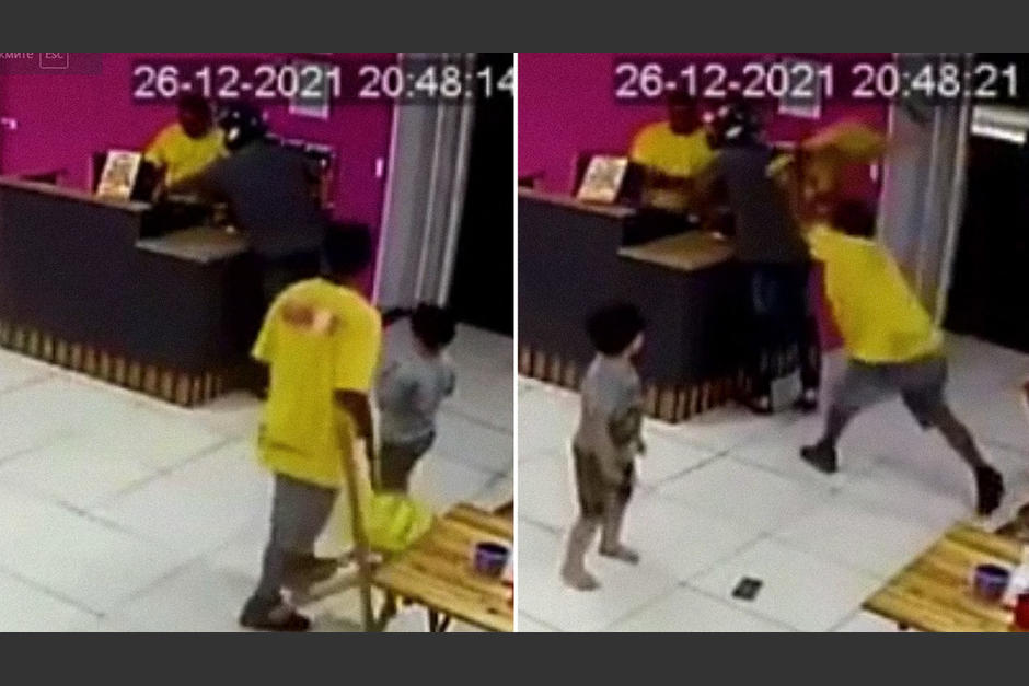 Un ladrón intentó asaltar una heladería, pero fue sorprendido por los empleados quienes le propinaron una paliza. (Foto: Captura de pantalla)