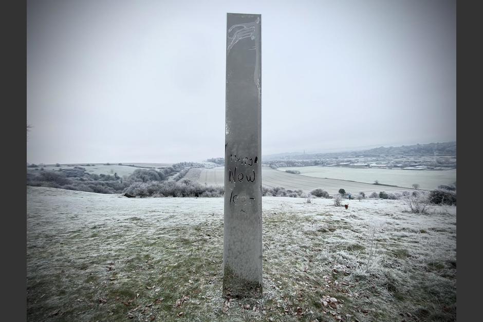 El monolito apareció en la ciudad británica de Salisbury. (Foto: Twitter @JonScammell)