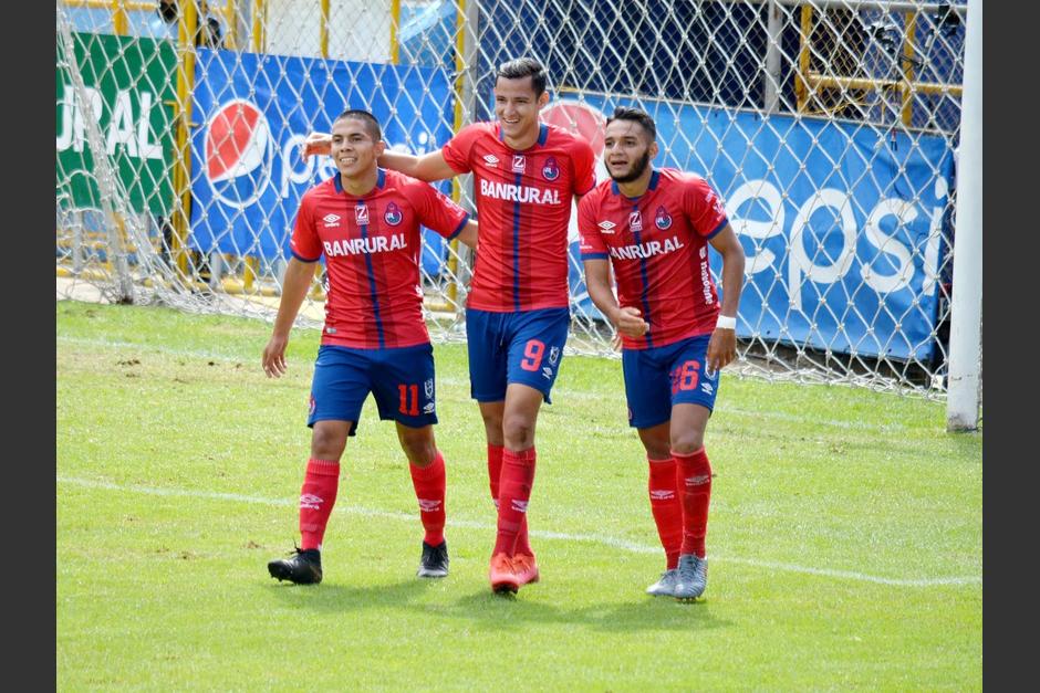 Los Rojos clasificaron tras golear a Iztapa. Consolida su pase para las semifinales del Torneo Apertura. (Foto: Twitter/@CorazonEscarlat)