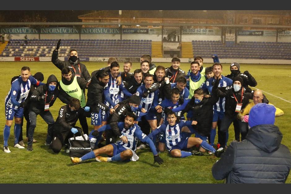 Los jugadores del Alcoyano esperan dar una sorpresa cuando se midan ante el Real Madrid por la Copa del Rey. (Foto: Alcoyano)