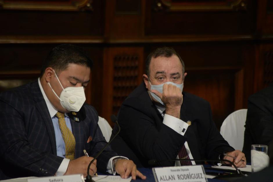El presidente Alejandro Giammattei se reuni&oacute; con diputados y jefes de bloques para hablar sobre la iniciativa para las vacunas contra el Covid-19. (Foto: Wilder L&oacute;pez/Soy502)