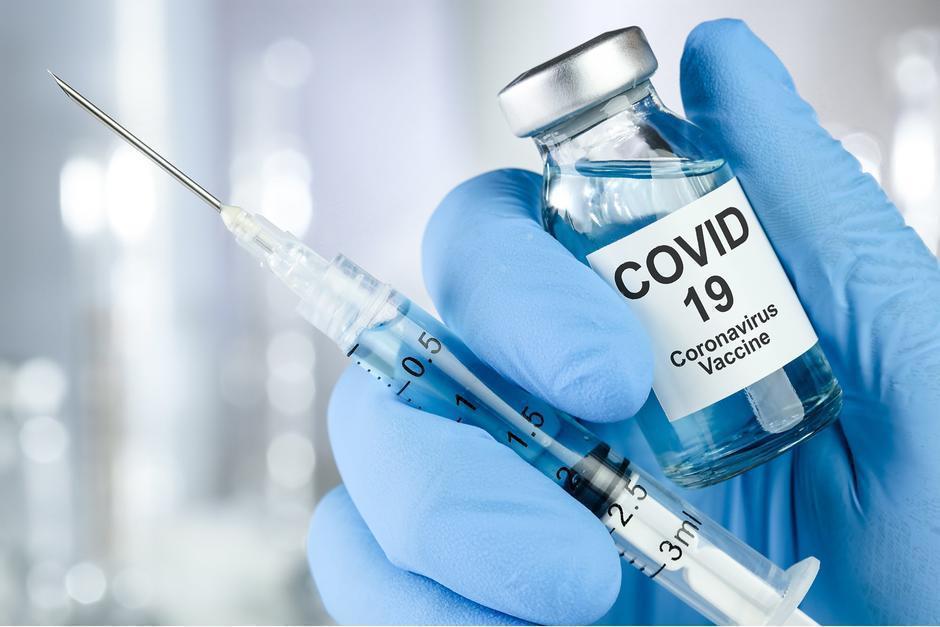 El resguardo de las vacunas del Covid-19 se dificulta en Guatemala por la falta de congeladores especializados. (Foto: Shutterstook)