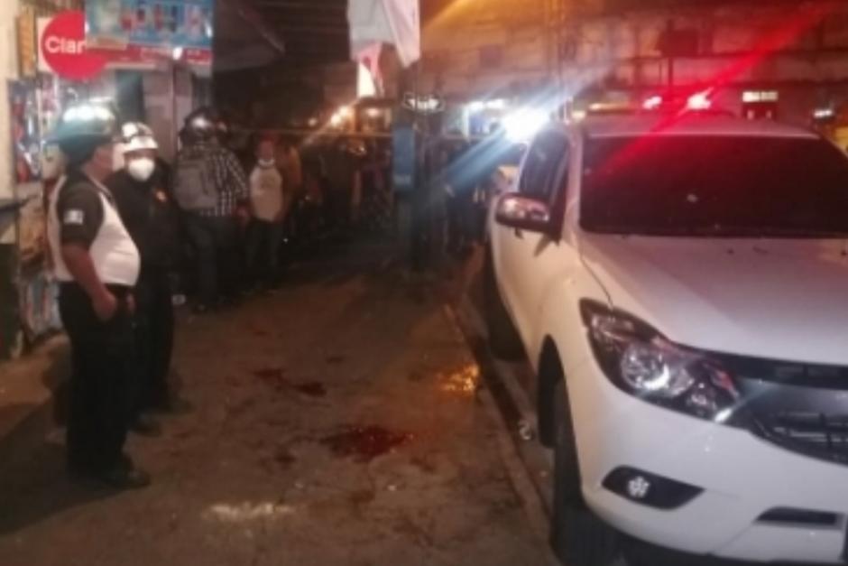 El cuerpo de la mujer quedó en el asiento del piloto, dentro de un picop. (Foto: Cortesía)&nbsp;