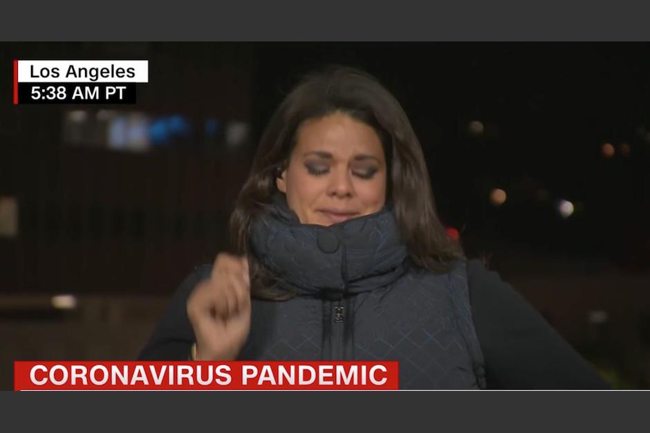 Sara Sidner rompi&oacute; en llanto al hablar las v&iacute;ctimas que ha dejado el coronavirus. (Foto: Youtube)
